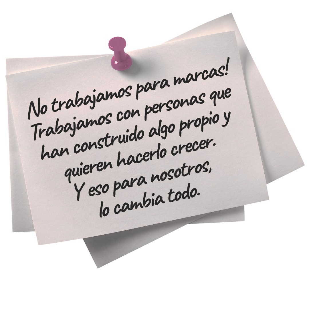 Frase manuscrita de Media Shining sobre creatividad y marcas
